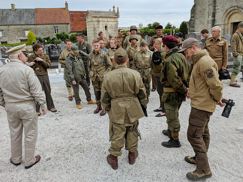 BAIV 82AB briefing St Come-du-Mont